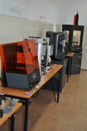 Uroczyste otwarcie pracowni technik programowania technologii przyrostowych w Zespole Szkół nr 5 w Stargardzie.