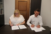 Podpisanie umowy na realizację programu szczepień przeciwko HPV dla subregionów: koszalińskiego, szczecineckiego i stargardzkiego